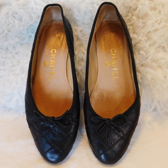 CHANEL Shoes - CHANEL QUILTED BALLET FLAT SHOES SIZE 35.5